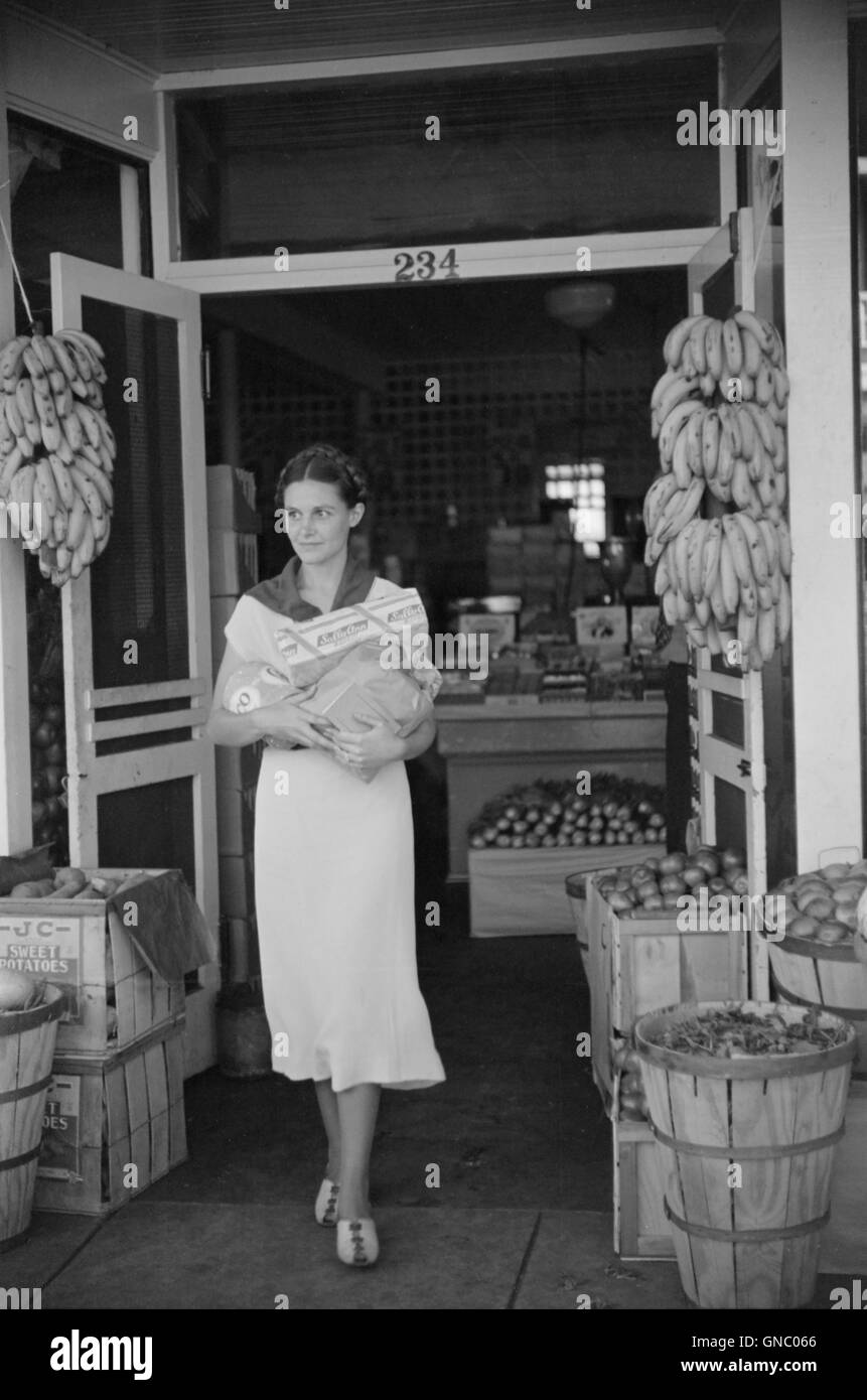 Départ de l'acheteur Épicerie, Lakeland, Floride, USA, Marion Post Wolcott pour Farm Security Administration, Mars 1939 Banque D'Images