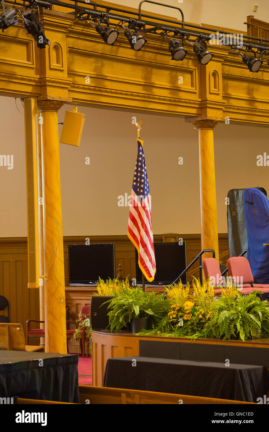 Intérieur avec drapeau américain dans Mormon Temple des Saints des Derniers Jours, à Salt Lake City Utah USA Banque D'Images