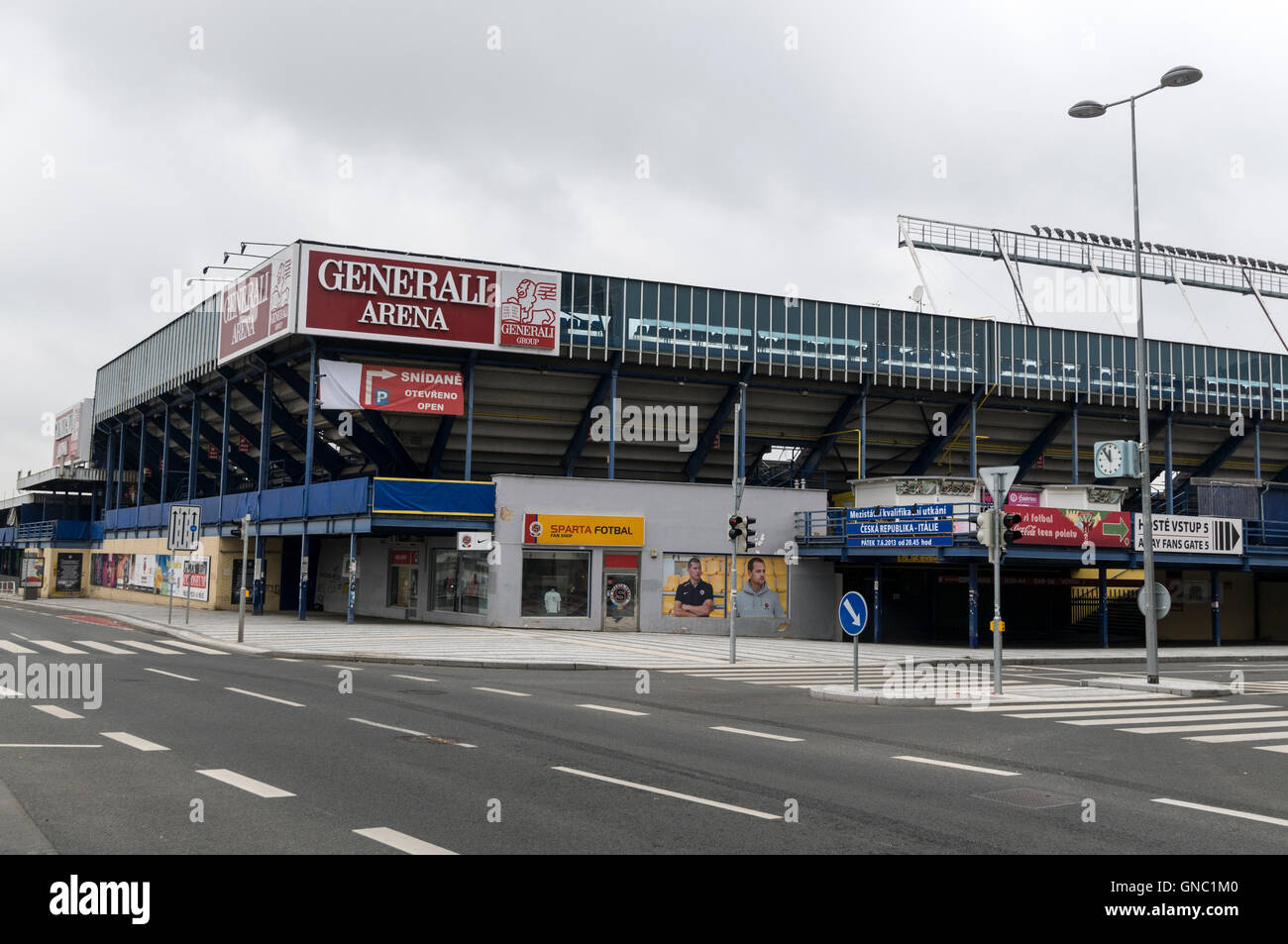 Generali Arena est un stade de football à Prague. C'est le lieu de l'accueil et souvent le Sparta Prague accueil stade de la République tchèque Banque D'Images