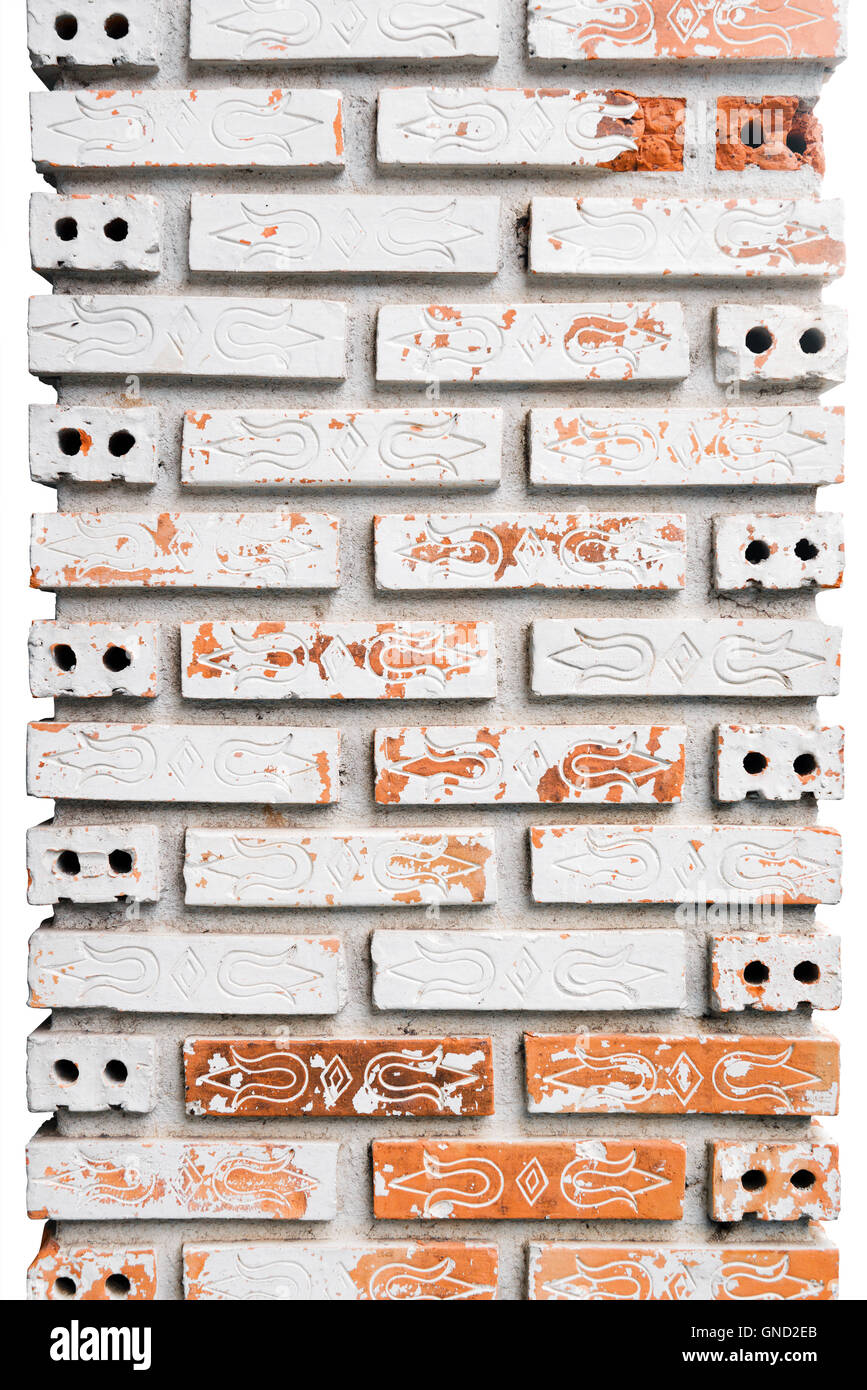 Piliers en brique à motifs, isolé. Banque D'Images