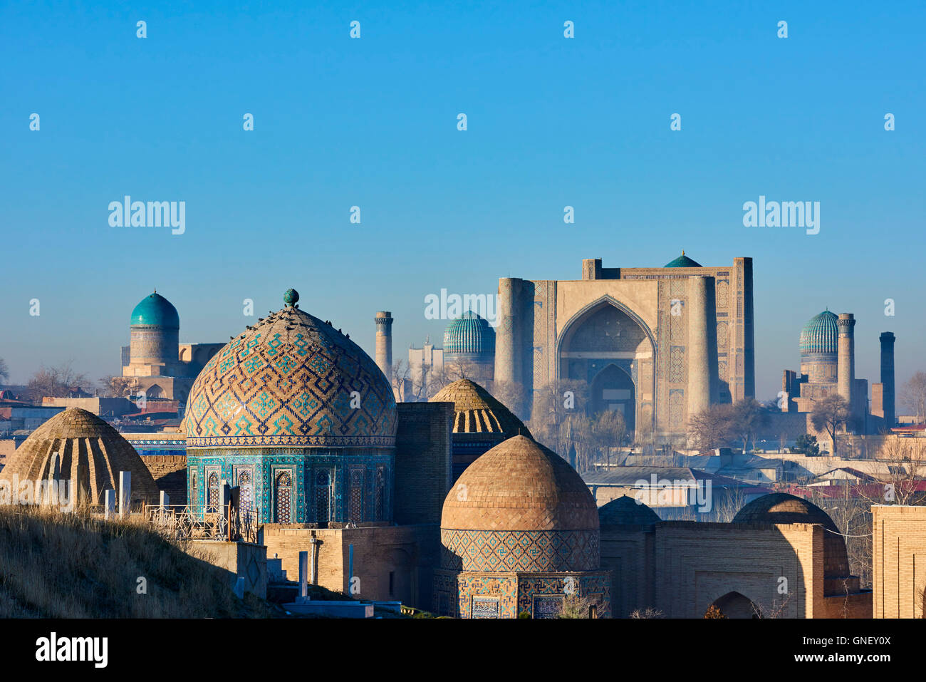 L'Ouzbékistan, Samarkand, Patrimoine Mondial de l'UNESCO, le Reghistan, Shah i Zinda, le mausolée de la mosquée Bibi Khanoum Banque D'Images