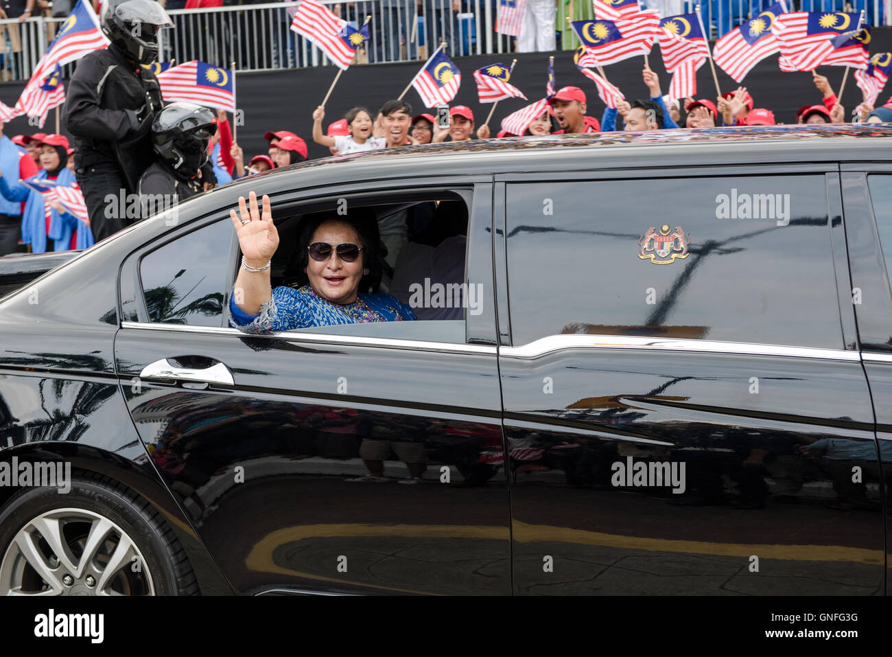 Kuala Lumpur, Malaisie. Août 31, 2016. Rosmah Mansor qui femme du Premier Ministre malaisien, a pour revenir après la cérémonie du jour de l'indépendance. La Malaisie a célébré son 59e Journée nationale de commémoration de l'indépendance de la Fédération de Malaisie à partir de la domination britannique en 1957. Crédit : Chris JUNG/Alamy Live News Banque D'Images
