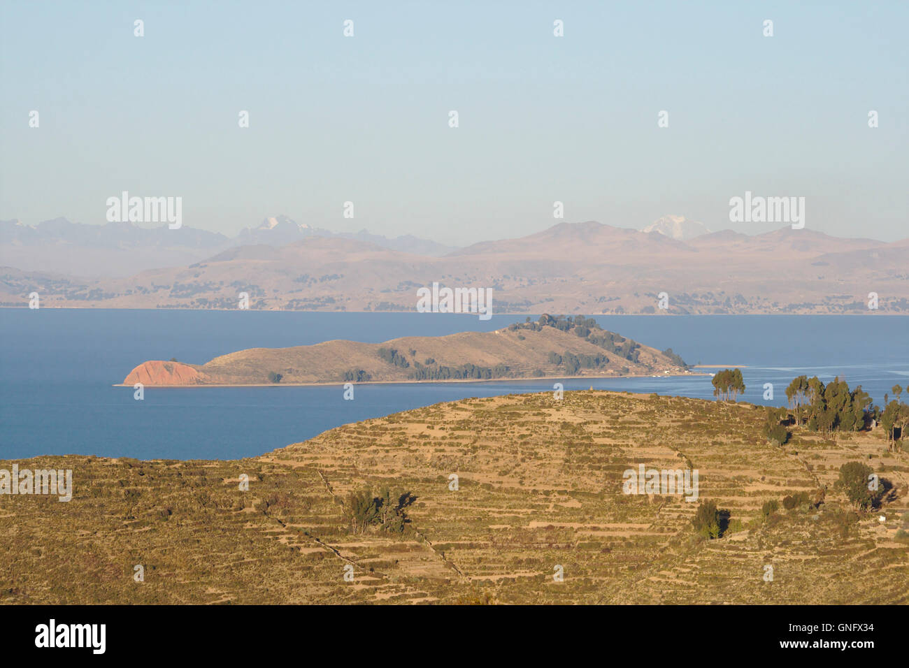 Le lac Titicaca et l'île Isla de la Luna de Isla del Sol, soir, Bolivie Banque D'Images