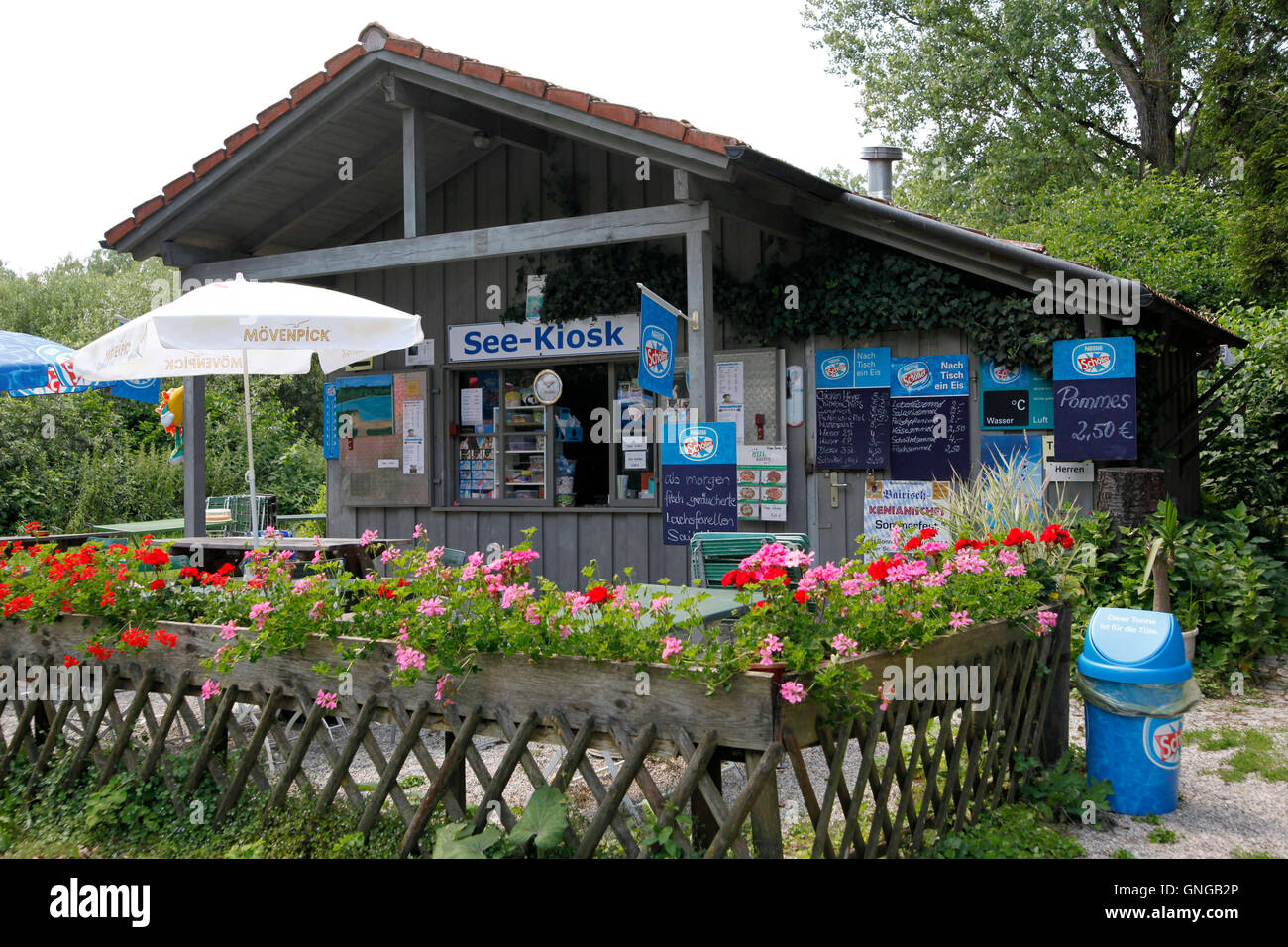 Kiosque de l'Staudhamer Lake, 2014 Banque D'Images