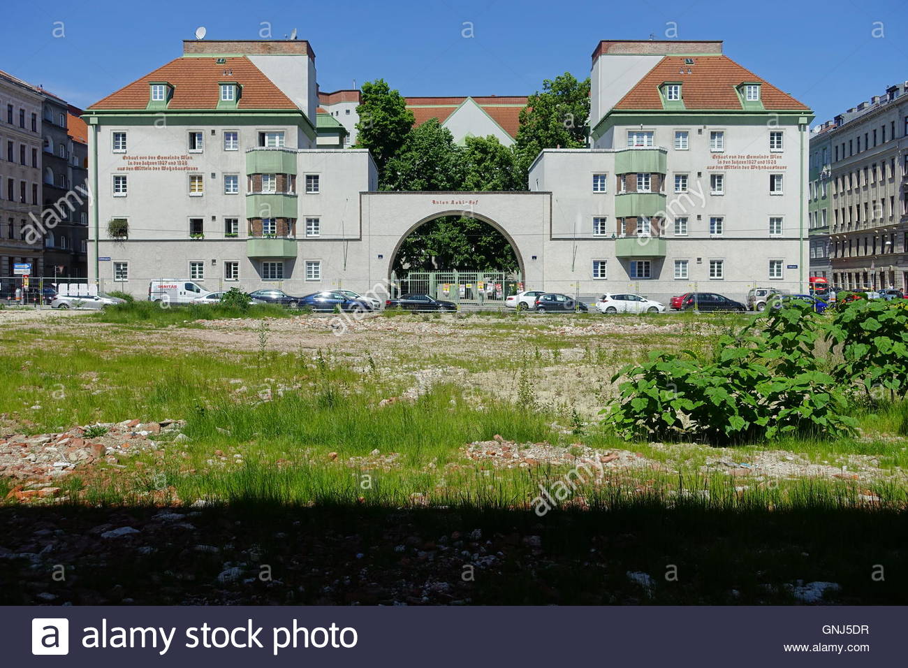 wien-gemeindebau-der-zwischenkriegszeit-anton-kohl-hof-rudengasse-camillo-fritz-discher-paul-gutl-1928-zwischen-1919-und-1-gnj5dr.jpg
