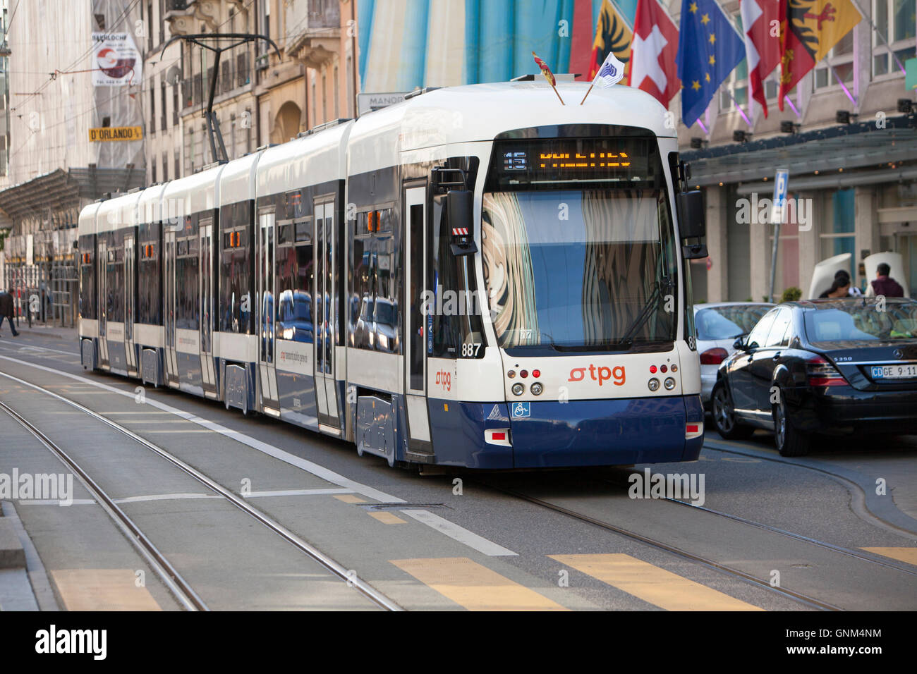 Tramway Urbain dans la ville de Genève en Suisse Banque D'Images