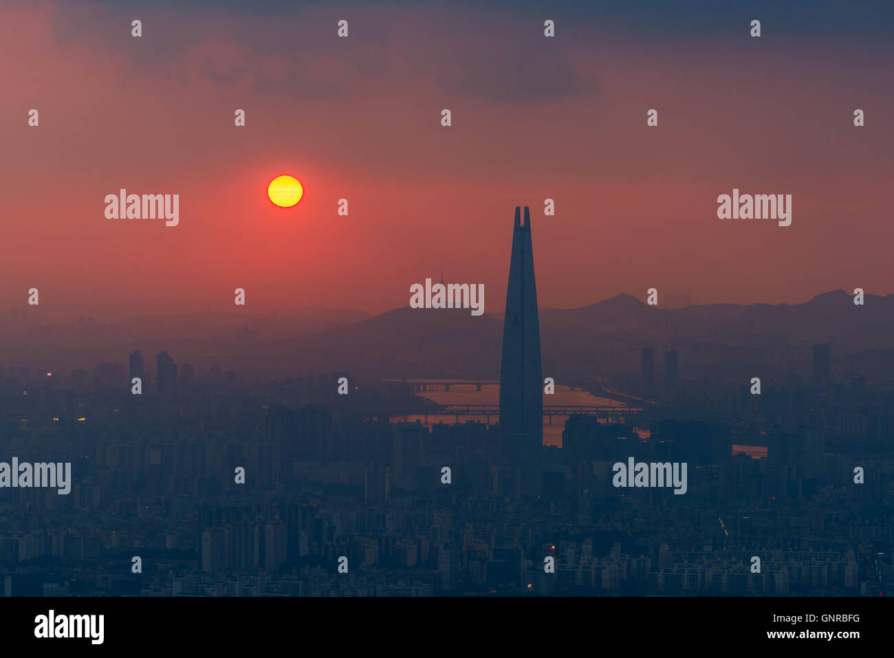 Coucher du soleil de la ville de Séoul, Corée du Sud. Banque D'Images