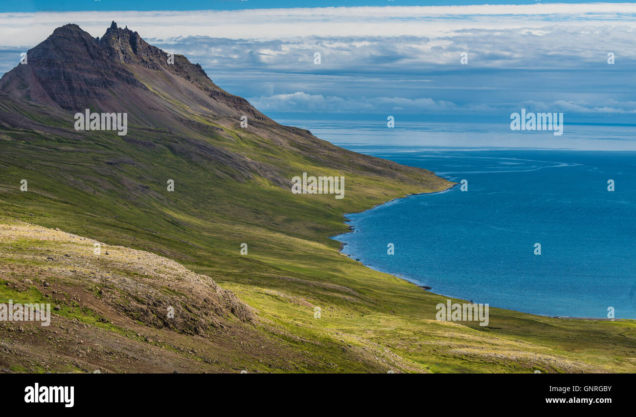De superbes paysages le long de la côte de Strandir, Islande, Fjords de l'Ouest Banque D'Images