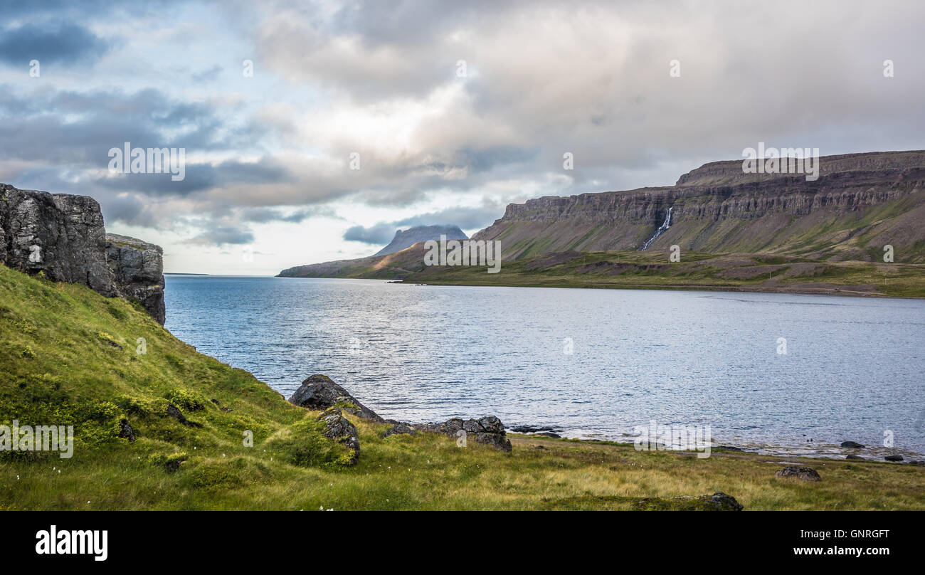 De superbes paysages le long de la côte de Strandir, Islande, Fjords de l'Ouest Banque D'Images