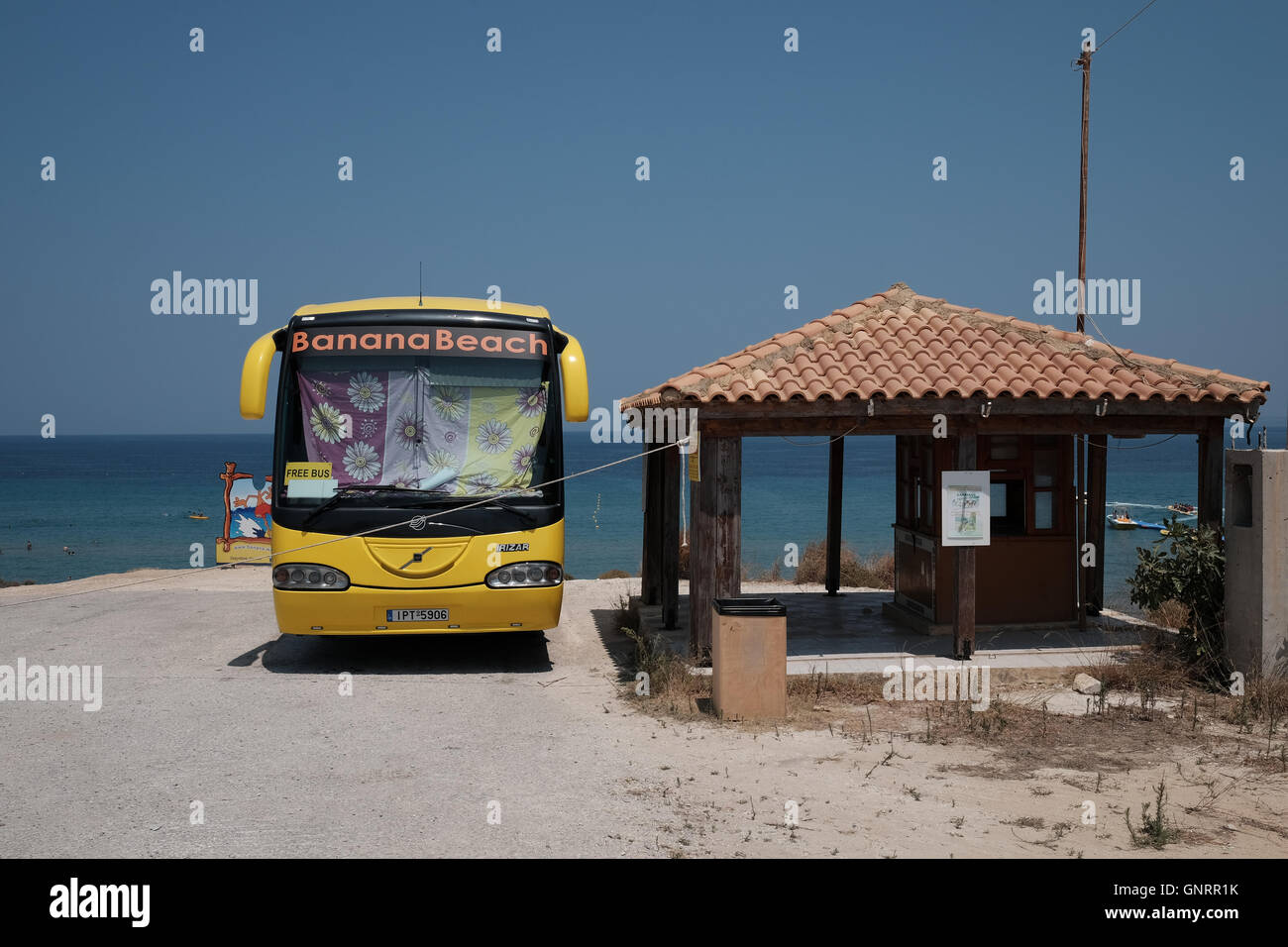 Plage de Banana jusqu'en stationnement de bus Banque D'Images