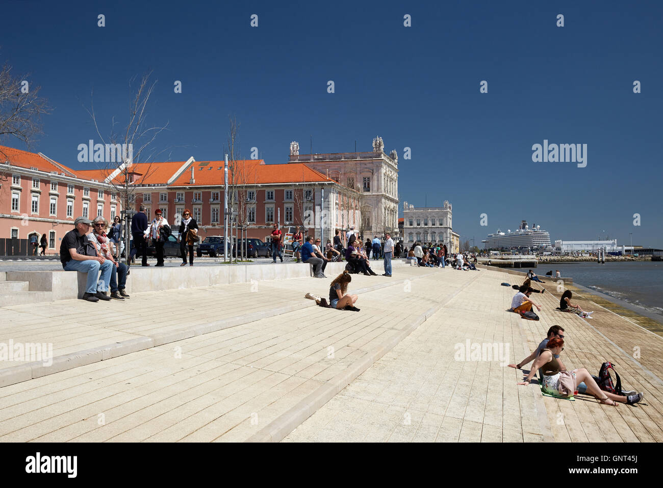 Lisbonne, Portugal, sur le front de Ribeira das Naus Banque D'Images