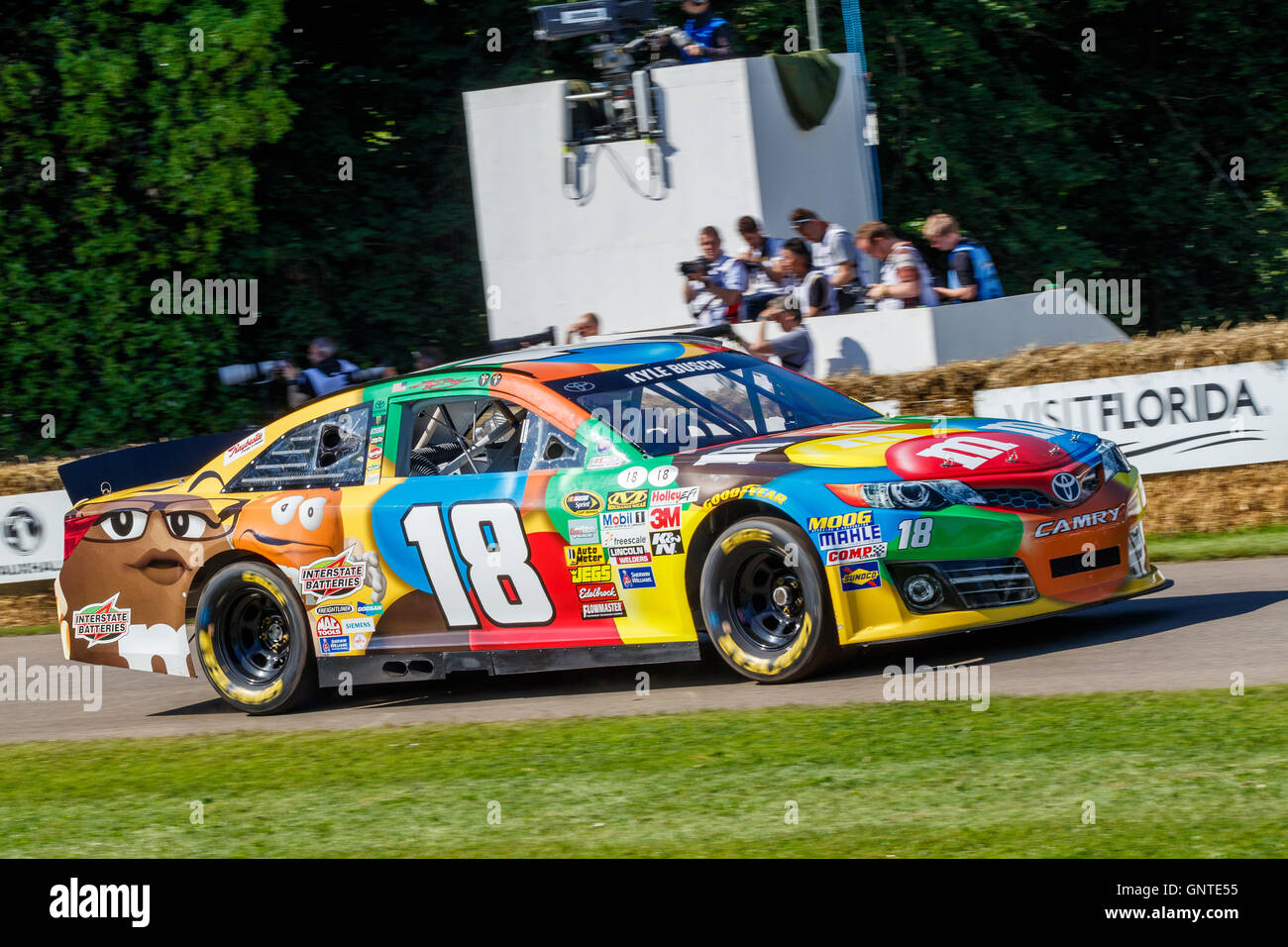 2014 Toyota Camry NASCAR avec chauffeur Spencer au Goodwood Festival of Speed 2016, Sussex, UK. Banque D'Images