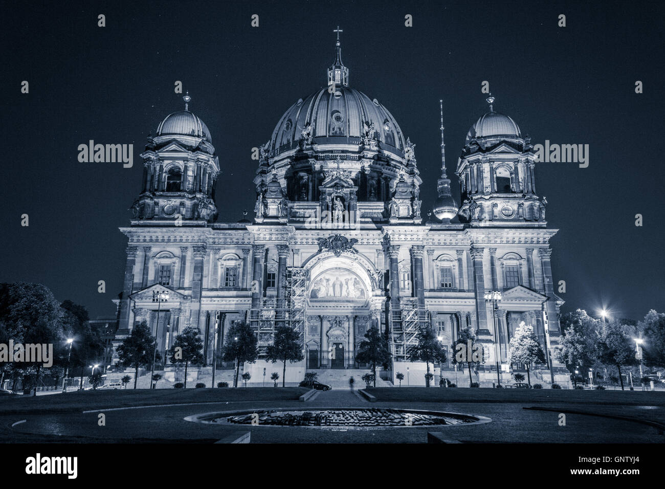 La cathédrale de Berlin (Berliner Dom) dans la nuit Banque D'Images