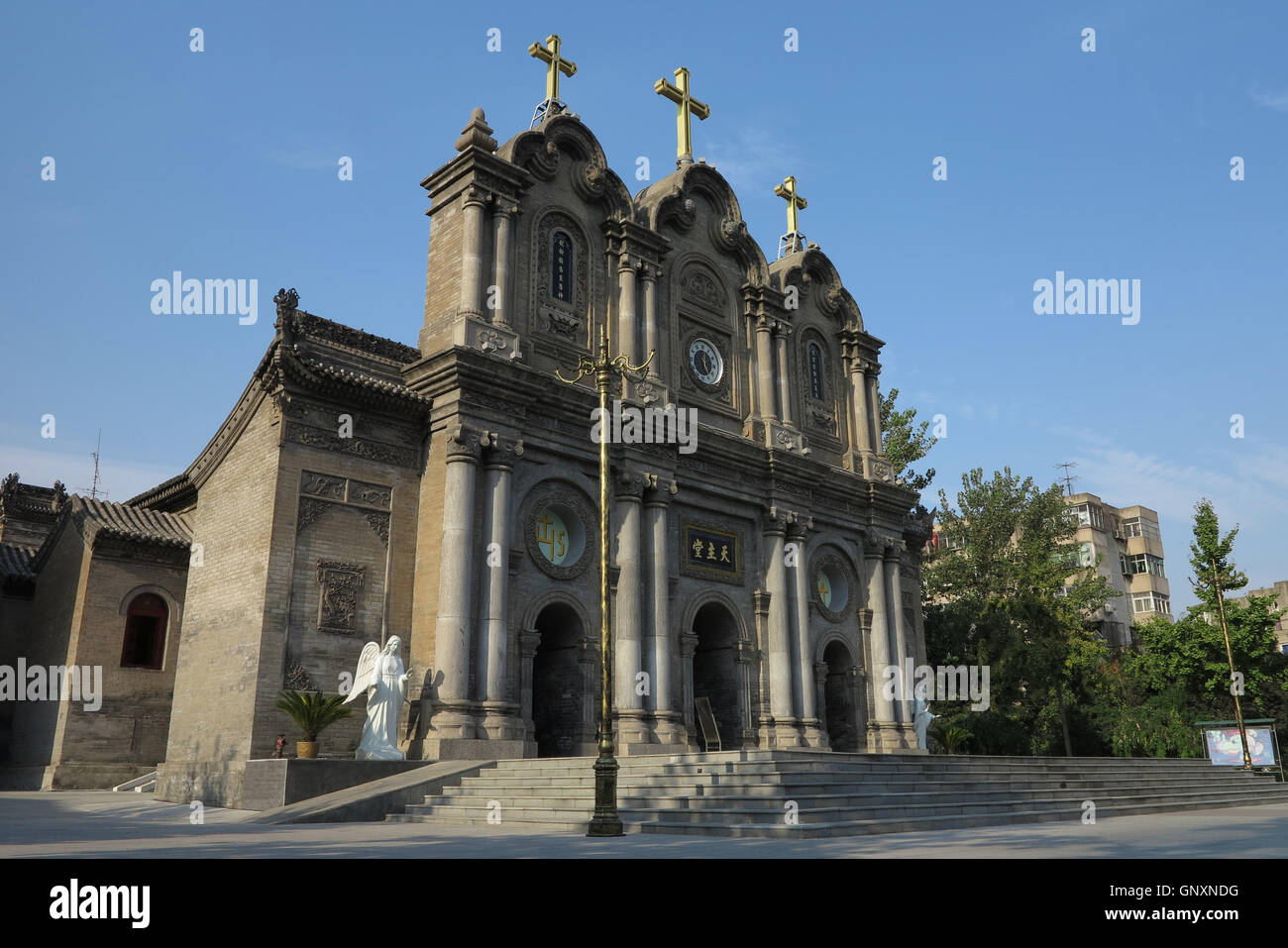 1 septembre 2016 - Xi'An, Xi'an, Chine -¡¯XiÂ Â, Chine- ?31 Août 2016 : ?(EDITORIAL ?utiliser ?SEULEMENT. ?CHINE ?OUT) La cathédrale de Saint François¡¯XiÂ Â une, capitale de la Chine du Nord-Ouest¡Â.s de la province de Shaanxi. La cathédrale a été construit en 1716, agrandi en 1884, fermée en 1966 et rouverte en 1980. Les motifs sont en ce moment l'emplacement pour le Fleuve Jaune de bienfaisance. Fondée en décembre 2005, elle a été la première soupe populaire pour les sans-abri mis en place en Chine. © SIPA Asie/ZUMA/Alamy Fil Live News Banque D'Images