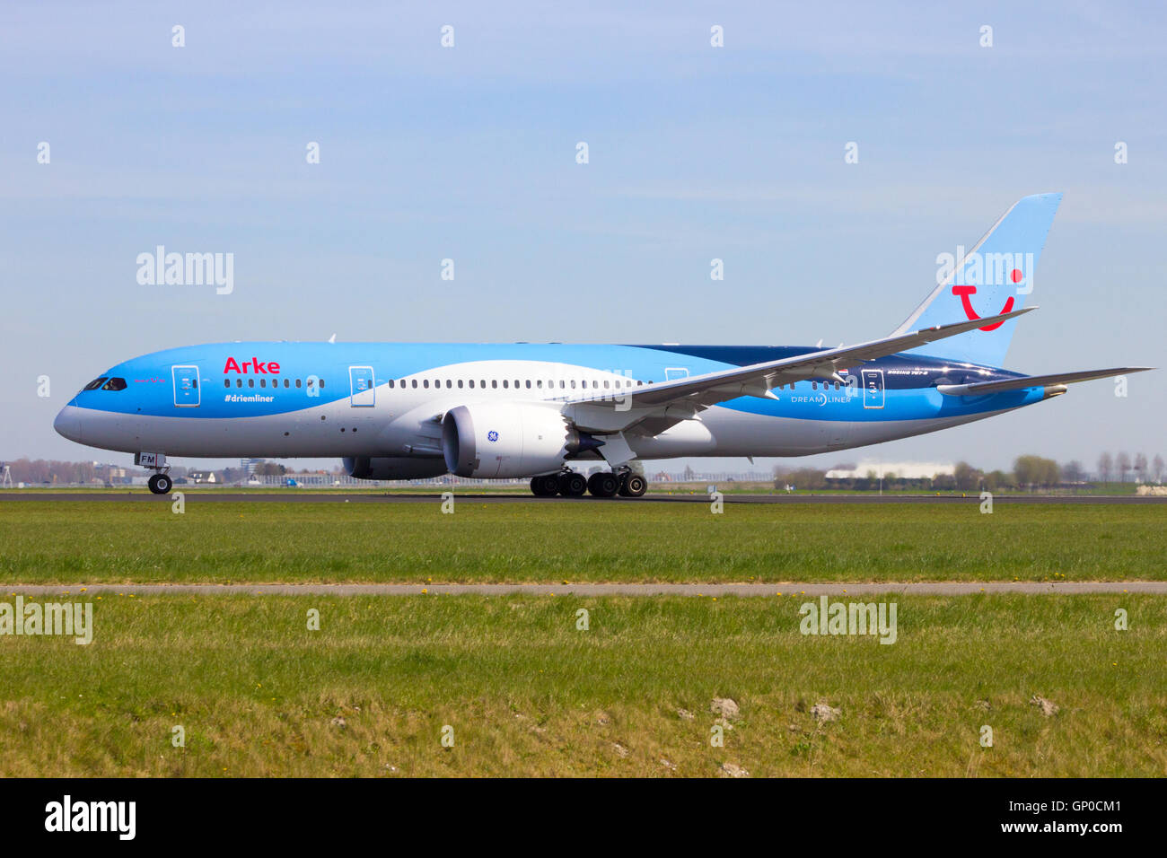 Arke Boeing 787 Dreamliner en tenant de l'aéroport de Schiphol. Banque D'Images