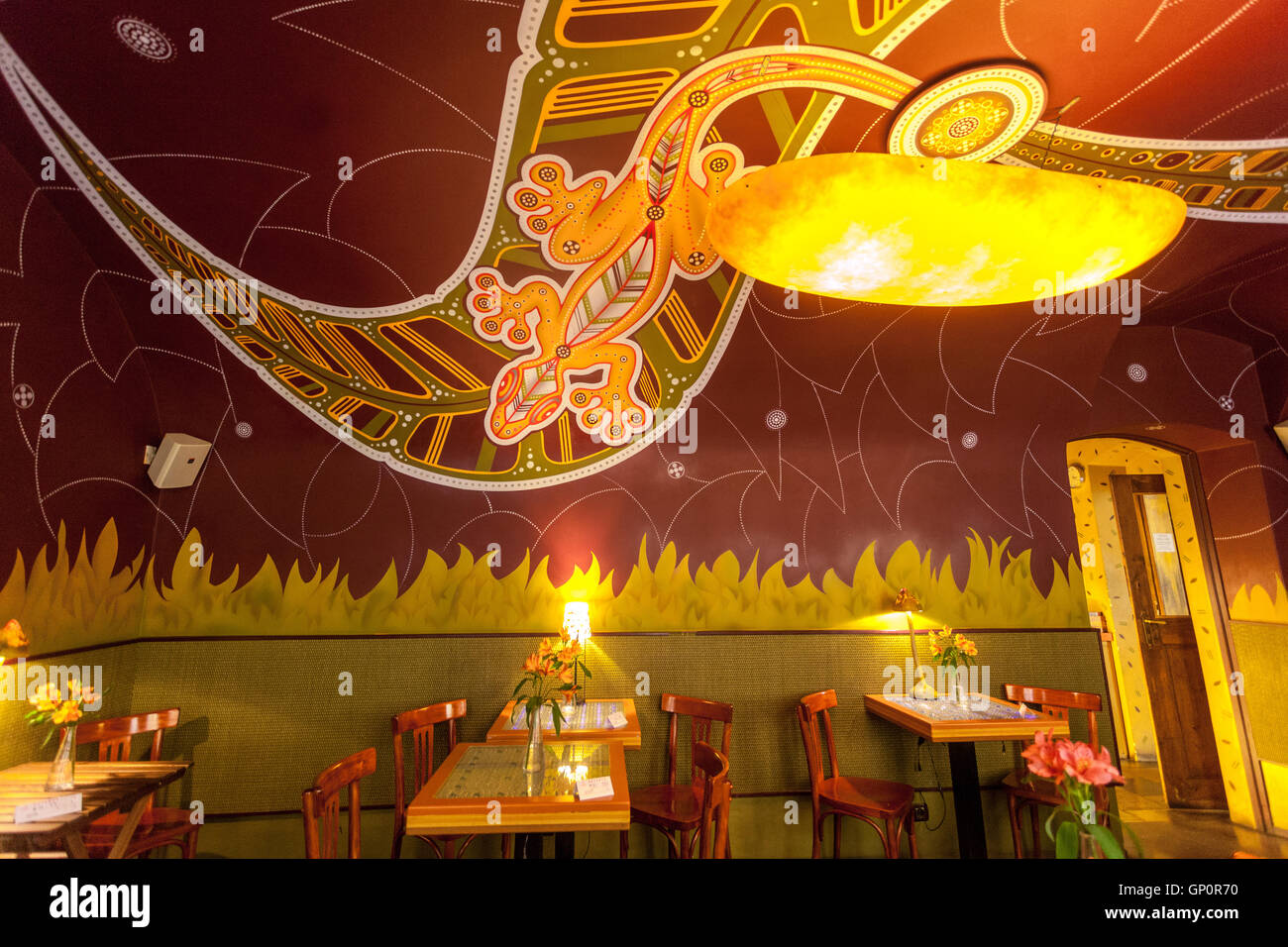 Restaurant végétarien intérieur Cista Hlava (tête claire), Vieille Ville, Prague, République Tchèque Banque D'Images