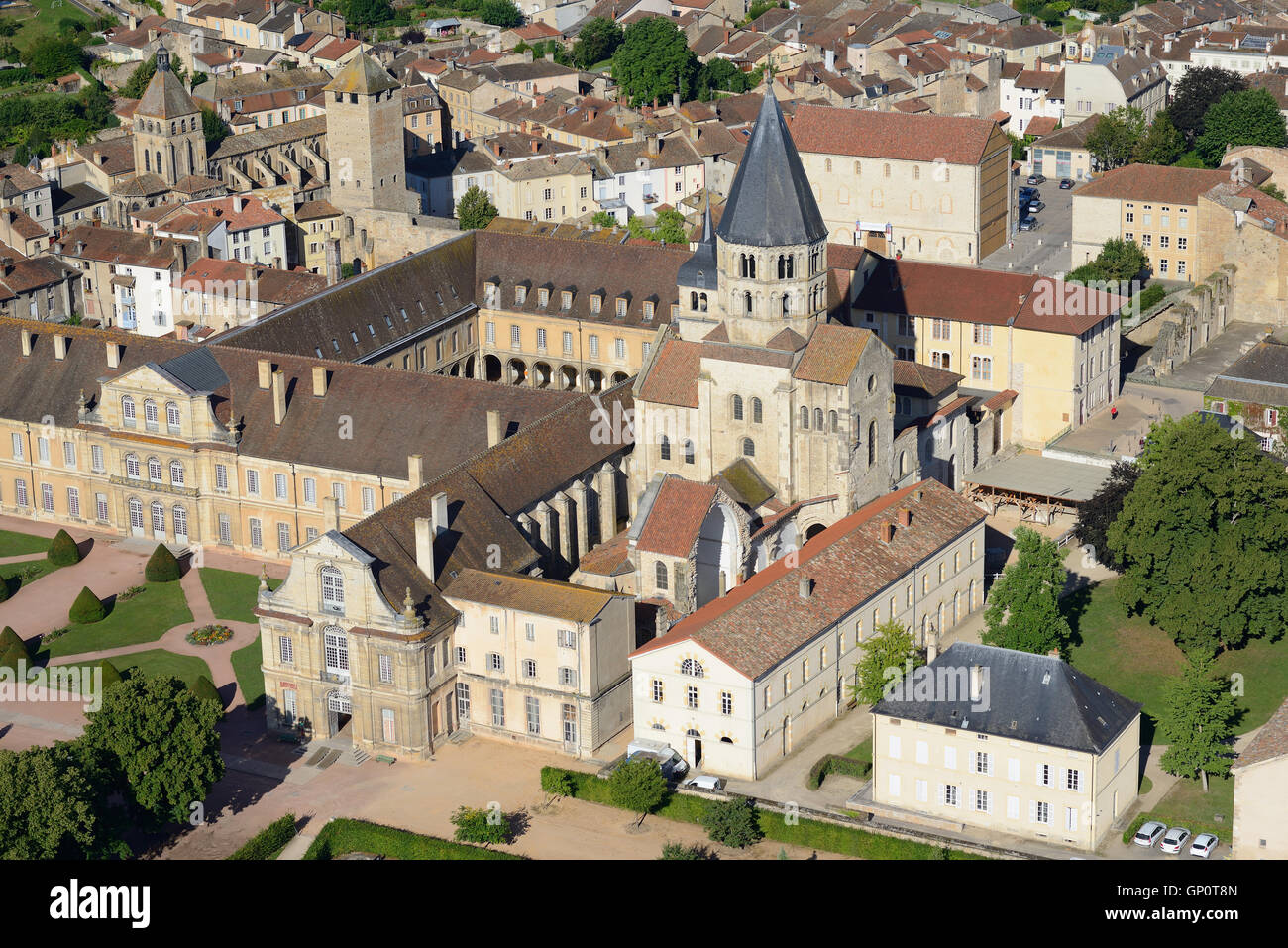 VUE AÉRIENNE.Abbaye bénédictine de Cluny.Saône-et-Loire, Bourgogne, France. Banque D'Images