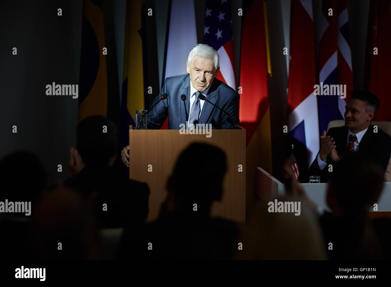 Membre du Congrès de faire rapport politique mature Banque D'Images