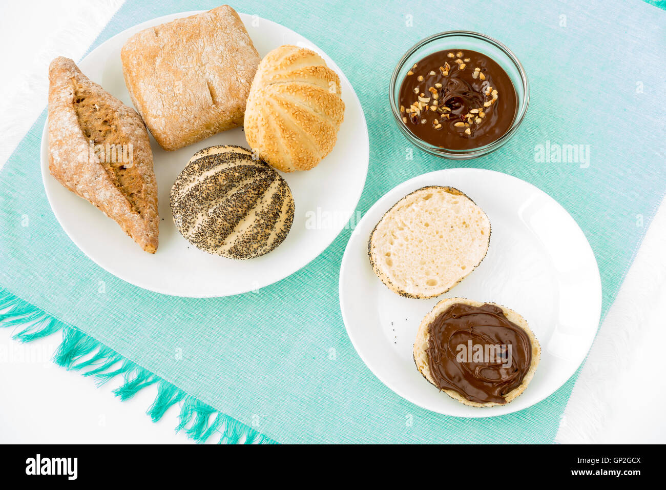 Petit pain au chocolat Noisettes Banque D'Images