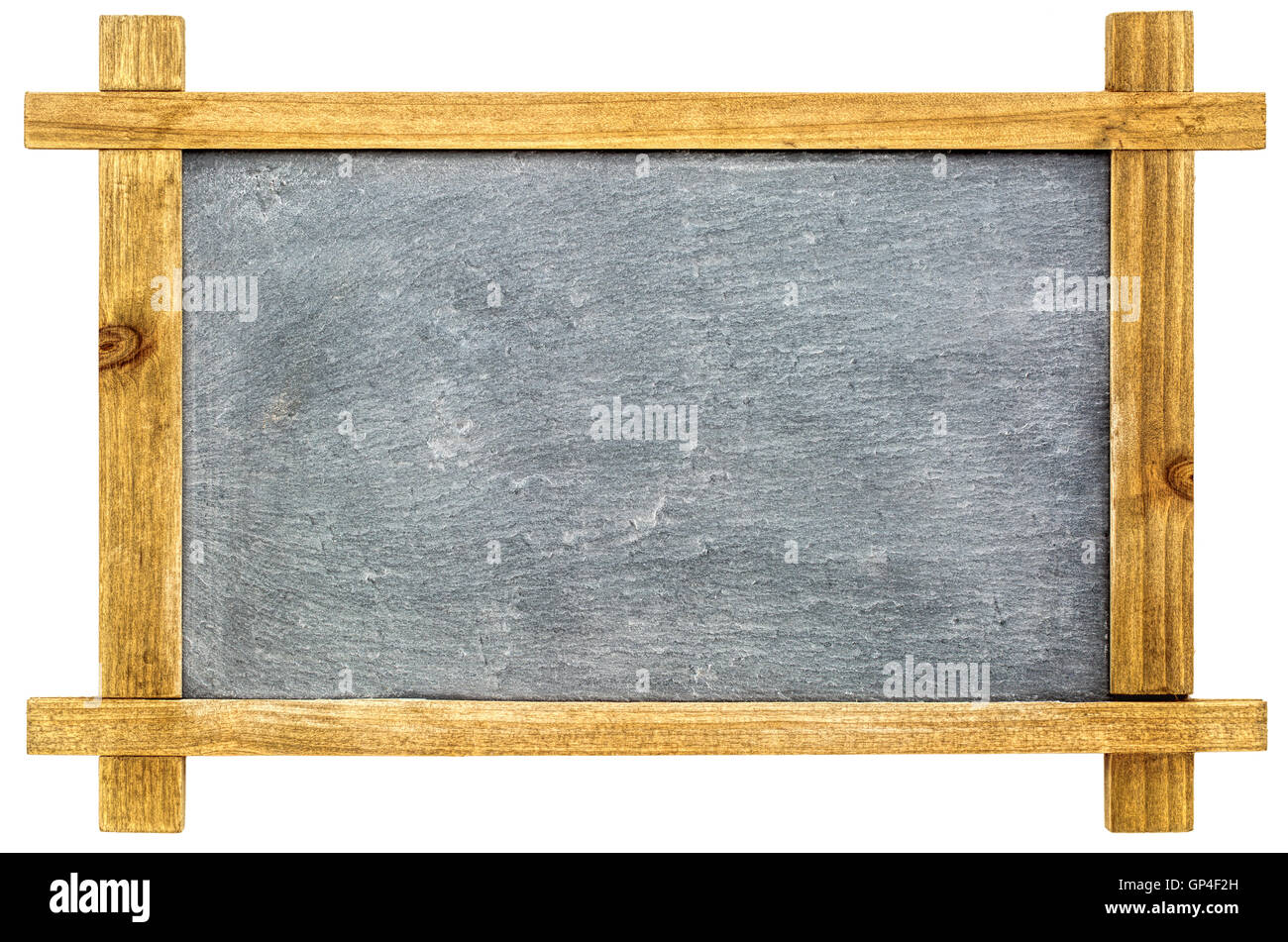 Petit tableau noir ardoise vierge avec craie blanche en bois en texture grunge frame isolated on white Banque D'Images