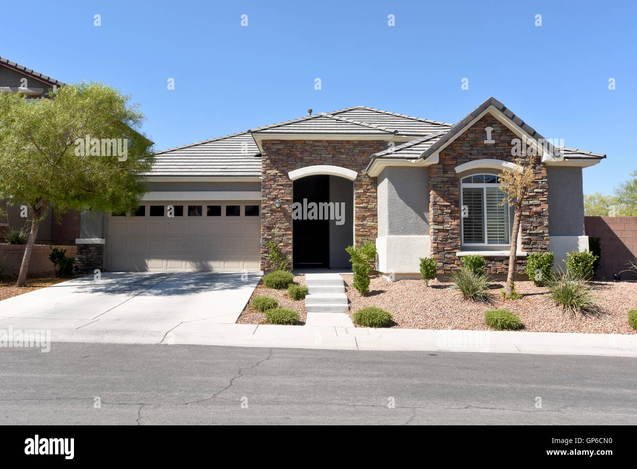 Le sud-ouest nous contemporains accueil extérieur, vue avant Banque D'Images