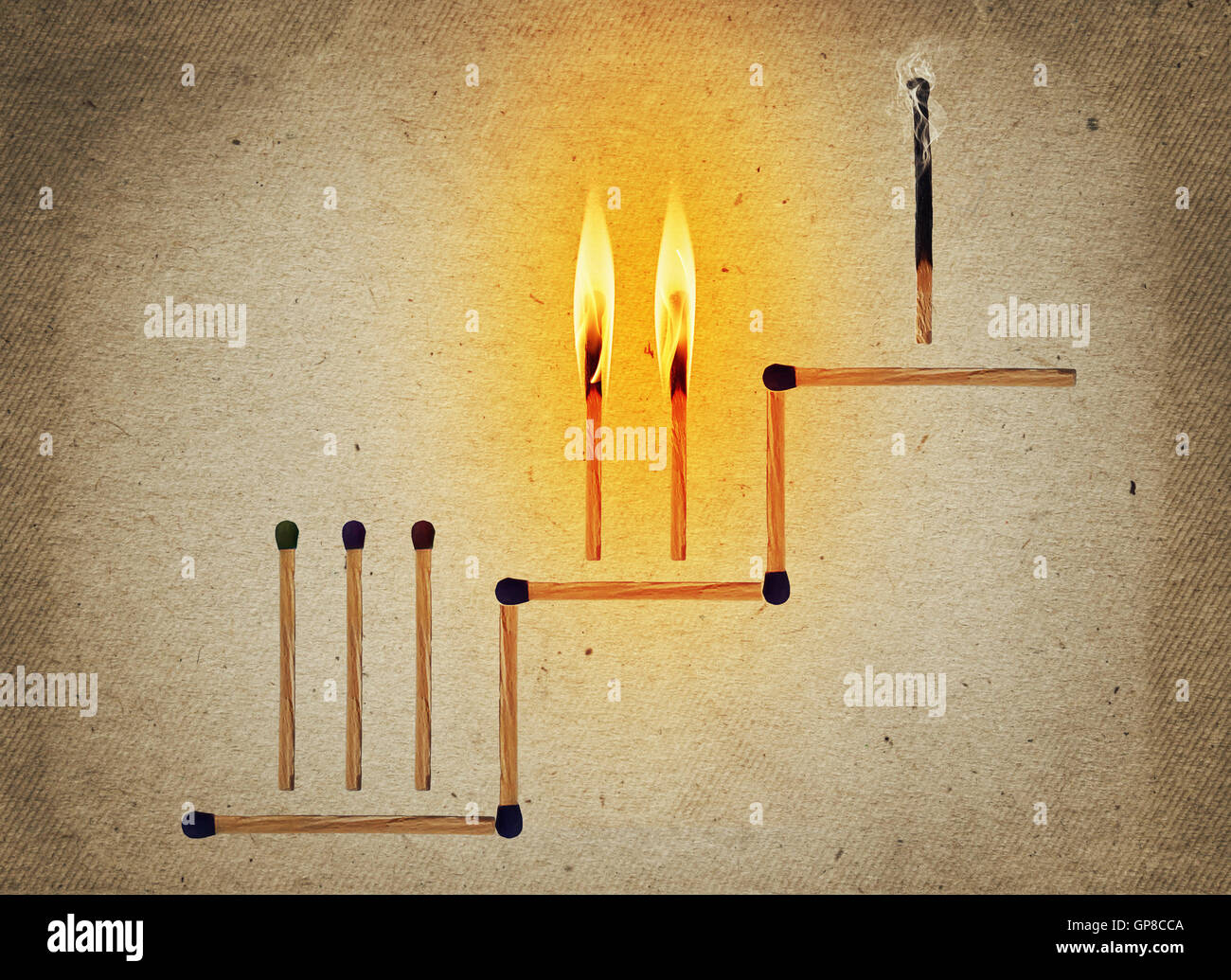 Ensemble d'allumettes empilées dans un escalier ou les escaliers comme une métaphore de la formation pour les possibilités de carrière. Chemin vers le succès. Compe Banque D'Images
