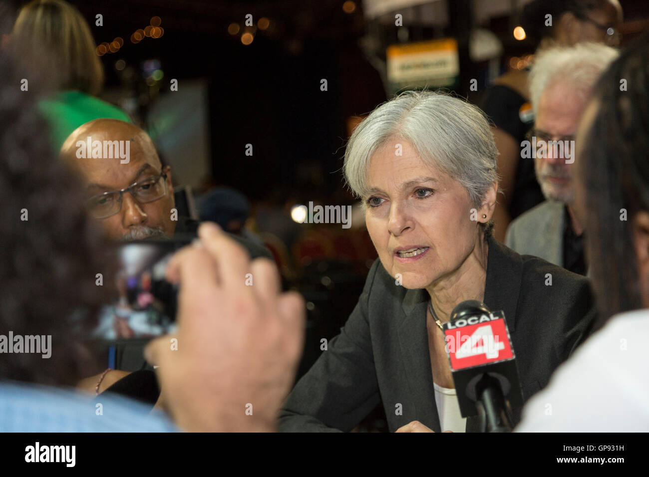 Detroit, Michigan, USA. 3 Septembre, 2016. Le candidat présidentiel du Parti Vert Jill Stein tient une conférence de presse devant un rassemblement électoral. Crédit : Jim West/Alamy Live News Banque D'Images