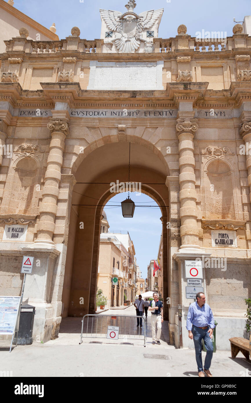 La porte Porta Garibaldi, Garibaldi, Marsala, Sicile, Italie Banque D'Images