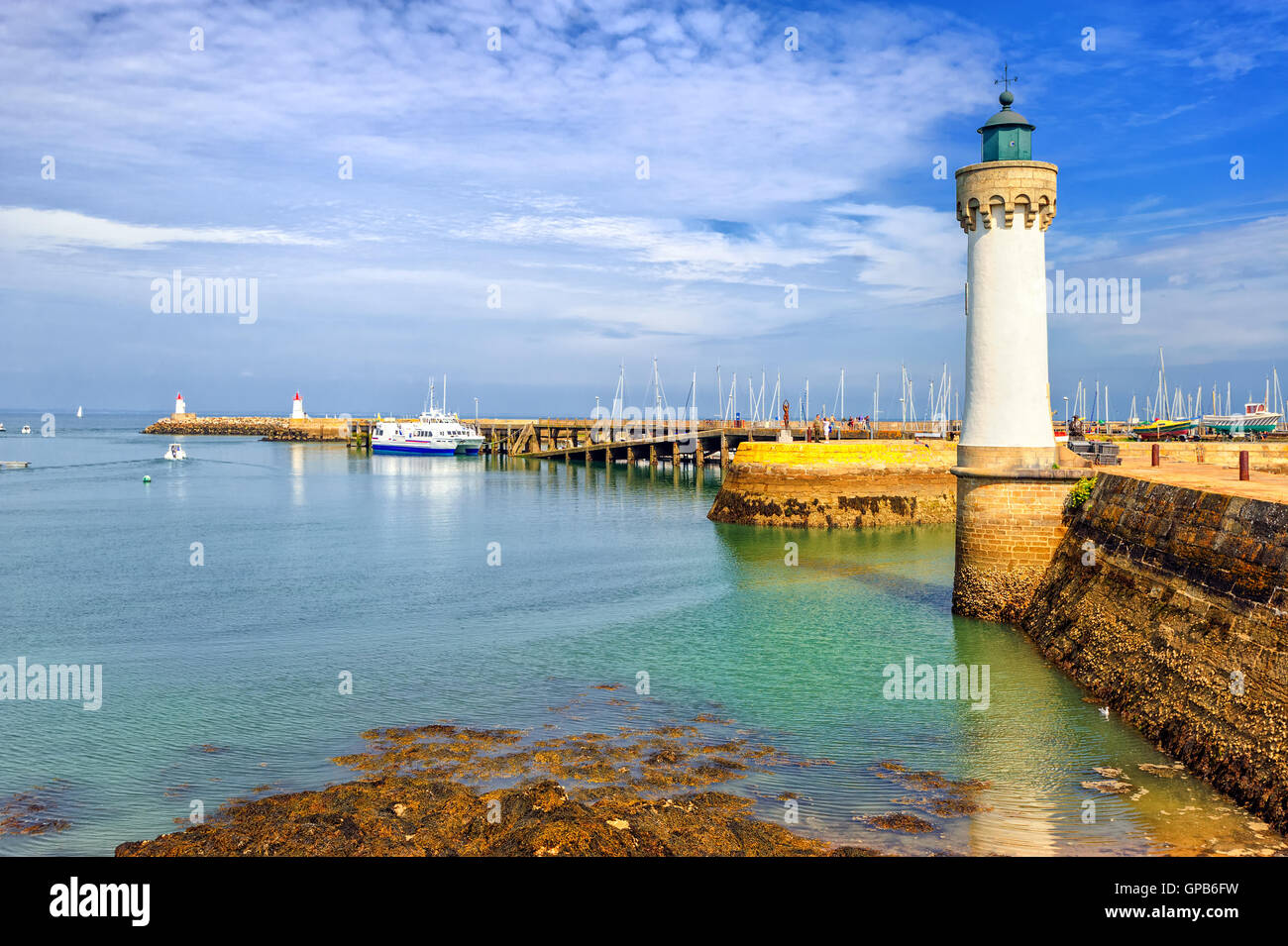 Le phare sur la côte atlantique de Quiberon, Morbihan, France Banque D'Images