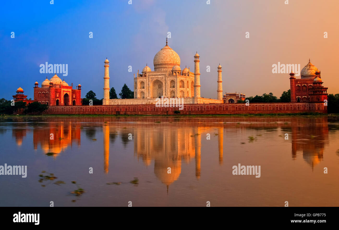 Taj Mahal, Agra, Inde, le coucher du soleil Banque D'Images