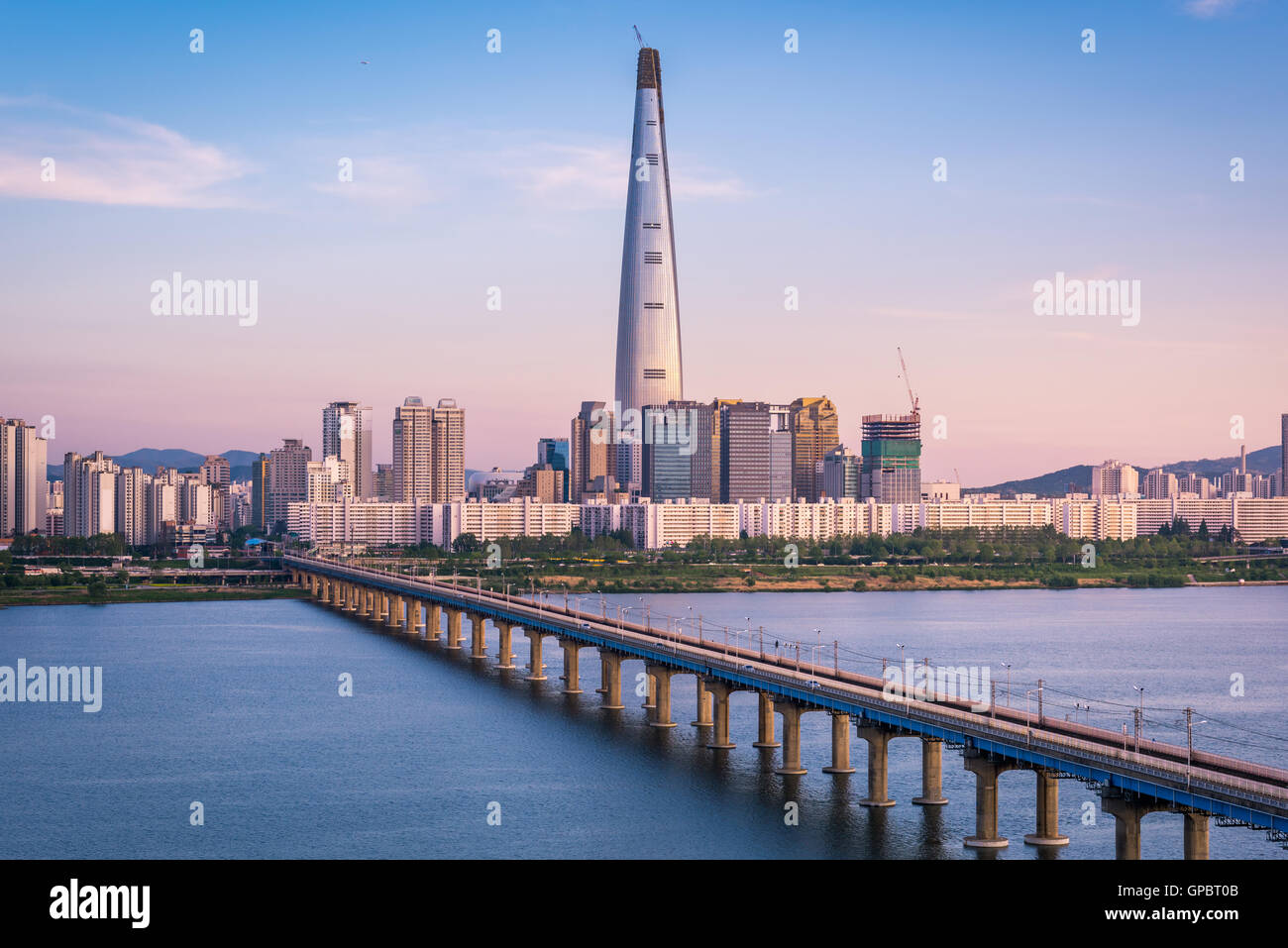 Métro de Séoul et à la passerelle de Séoul, Corée du Sud Photo Stock