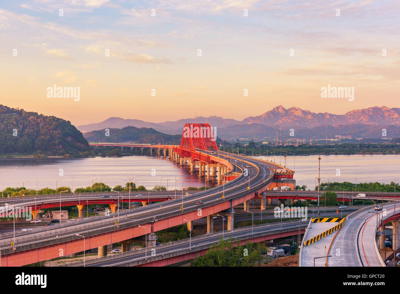 Coucher de soleil à pont Banghwa dans Séoul, Corée. Banque D'Images
