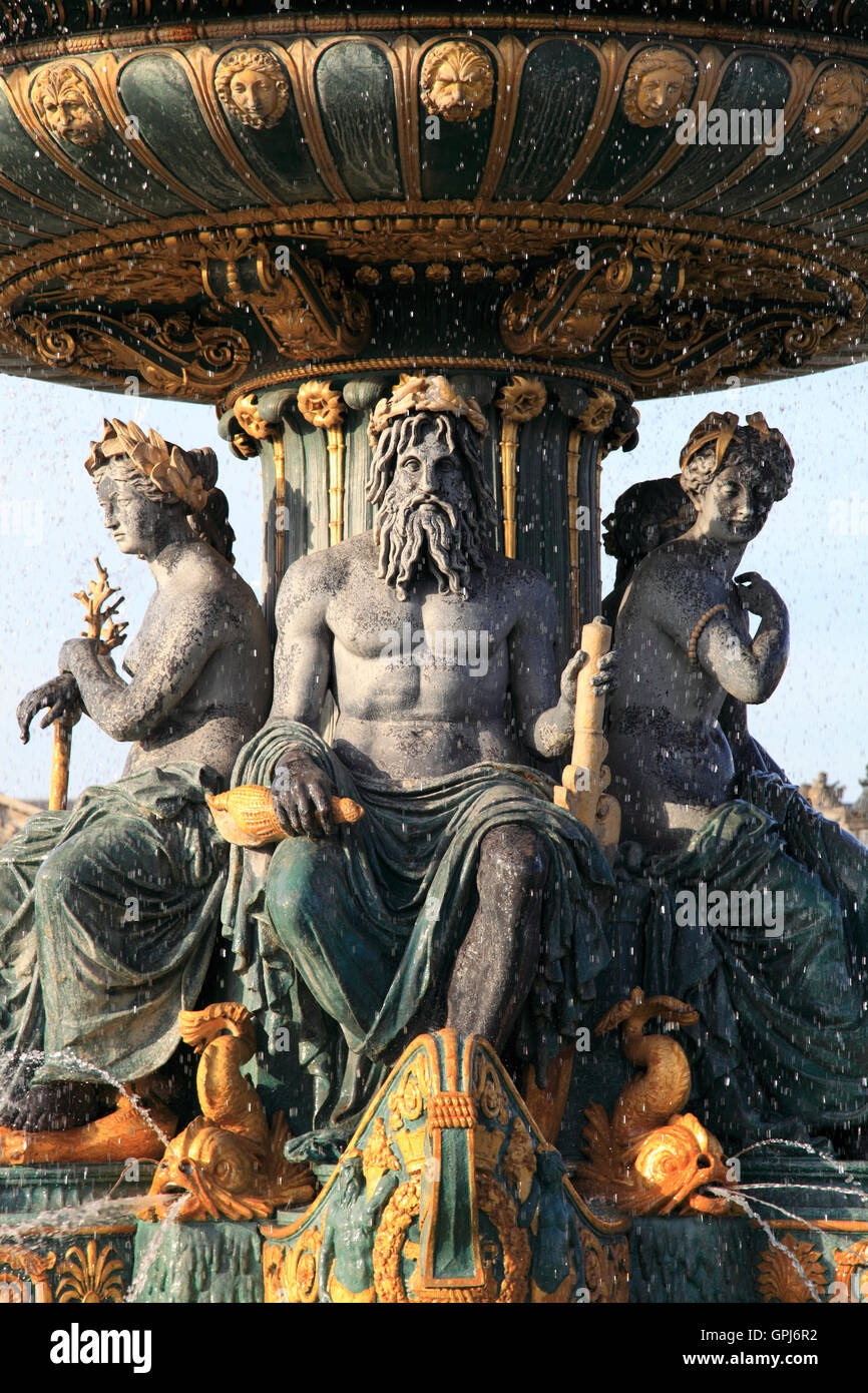 Un détail d'une des fontaines fleuries sur la Place de la Concorde, Paris, France, Europe Banque D'Images
