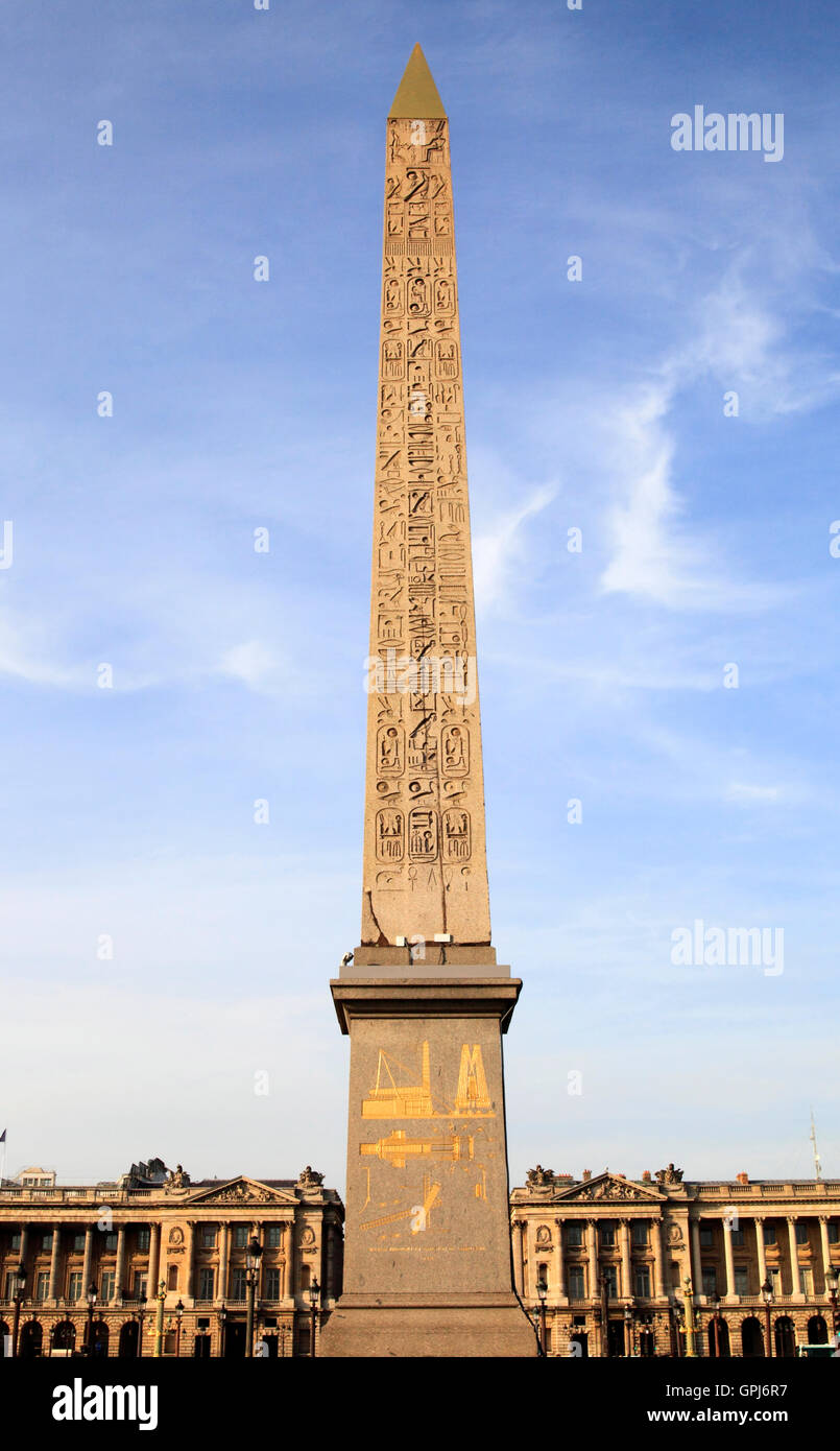 L'Obélisque de Louxor au centre de la Place de la Concorde, Paris, France, Europe Banque D'Images
