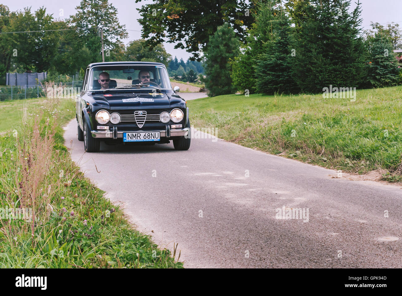 Kraków, Pologne, 3 septembre 2016. Concurrents sur les routes de la 3ème étape du 5e rallye historique de la Pologne / 5. Historique Rajd Polski Historyczny Crédit : Łukasz Popardowski/Alamy Live News Banque D'Images