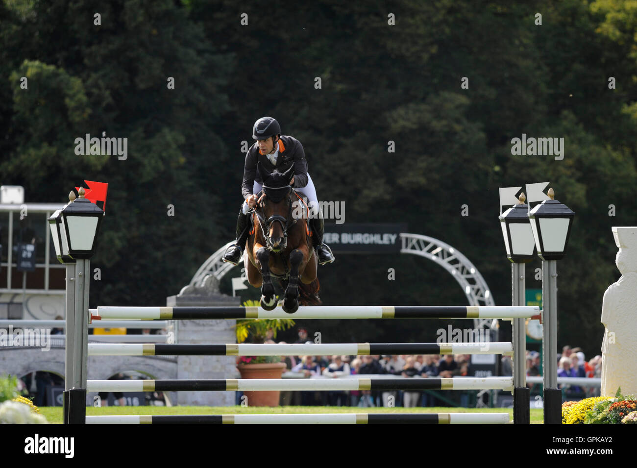 Stamford, au Royaume-Uni. 4e septembre 2016. Christopher Burton (AUS) équitation nobilis 18 pendant la phase de Saut d'au jour 4 de la 2016 Land Rover Burghley Horse Trials, Stamford, au Royaume-Uni. Credit : Jonathan Clarke/Alamy Live News Banque D'Images