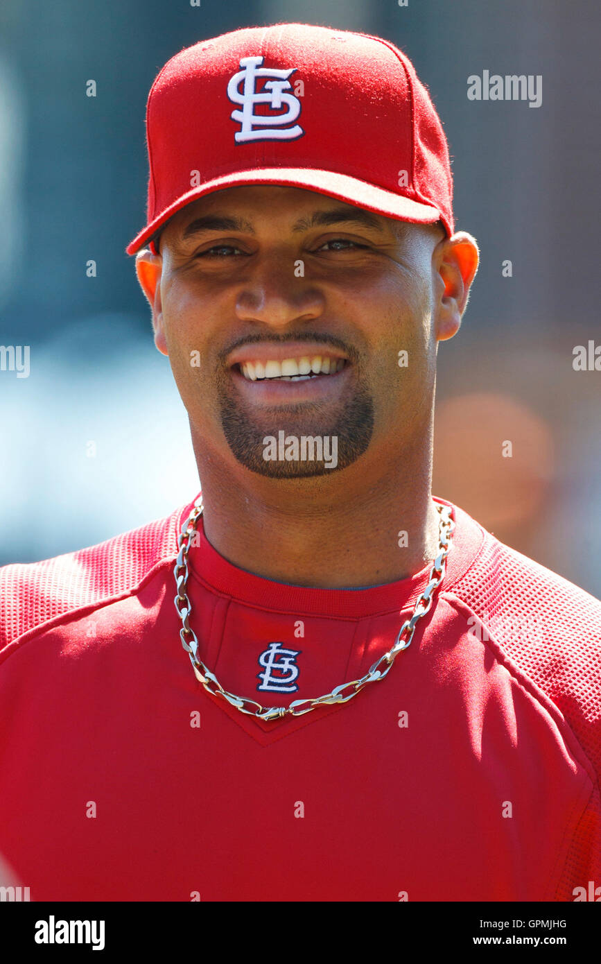 8 avril 2011, San Francisco, CA, USA ; st. Louis Cardinals de premier but Albert Pujols (5) au cours de la pratique au bâton avant le match contre les Giants de San Francisco à at&t park de san francisco. st. Louis défait 5-4 en 12 manches. Banque D'Images