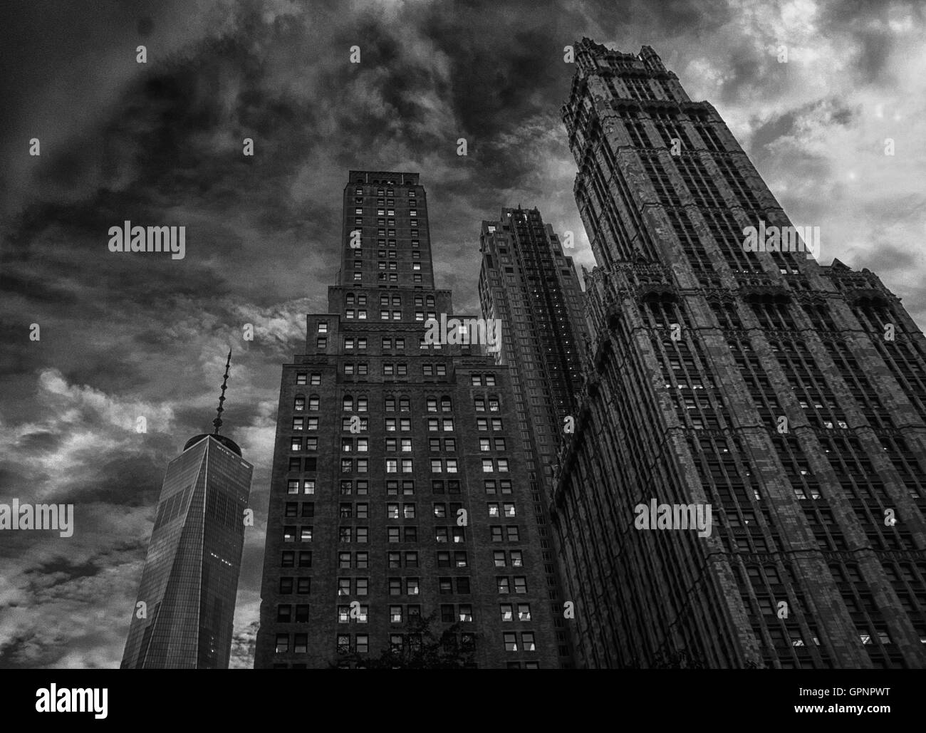 Scène de rue urbaine de la ville de new york Banque d'images noir et ...