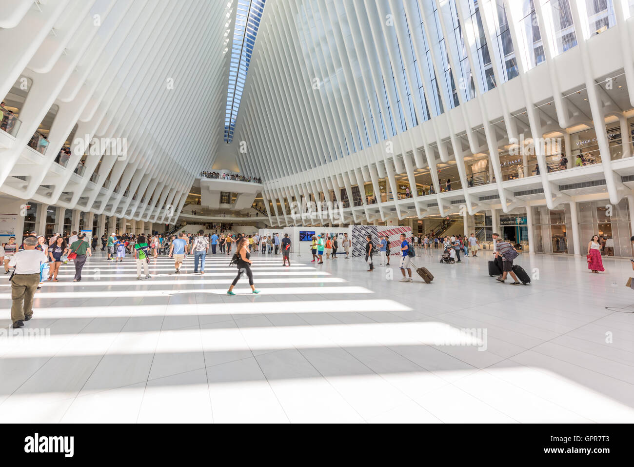 La VILLE DE NEW YORK, USA - 28 août 2016 : Westfield Mall World Trade Center dans le Lower Manhattan. Banque D'Images