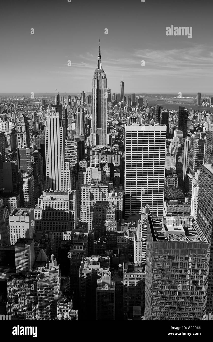 Empire State d'horizon. New York City skyline, dominé par l'Empire State Building. Banque D'Images