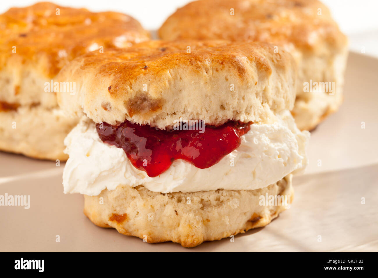 Scone, crème et confiture Banque D'Images