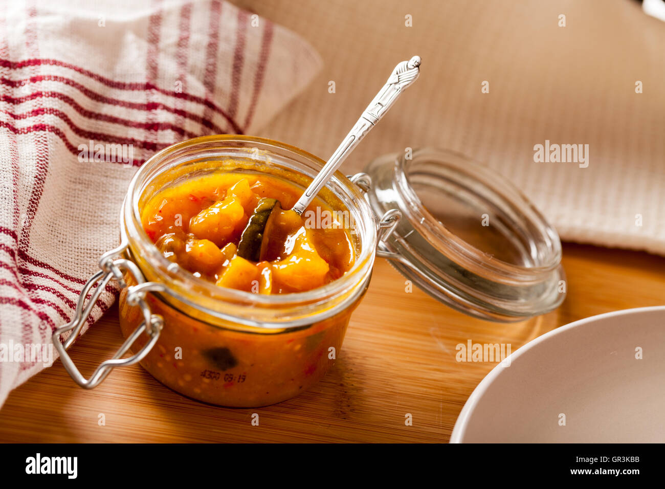 Pot de cornichon Banque de photographies et d’images à haute résolution