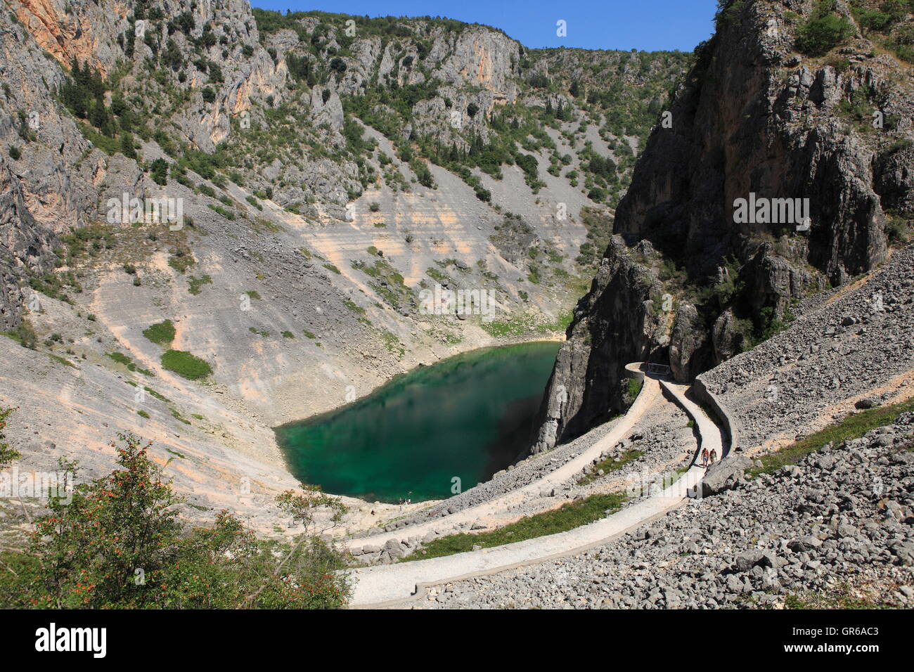 Lac Modro jezero, bleu d'environ 100 mètres de profondeur, Imotski, Italy, Europe Banque D'Images