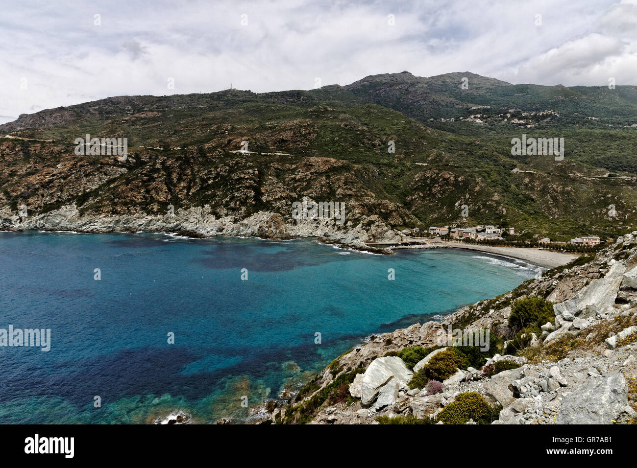 Marine De Giottani Cap Corse Plage De Gravier à La Côte