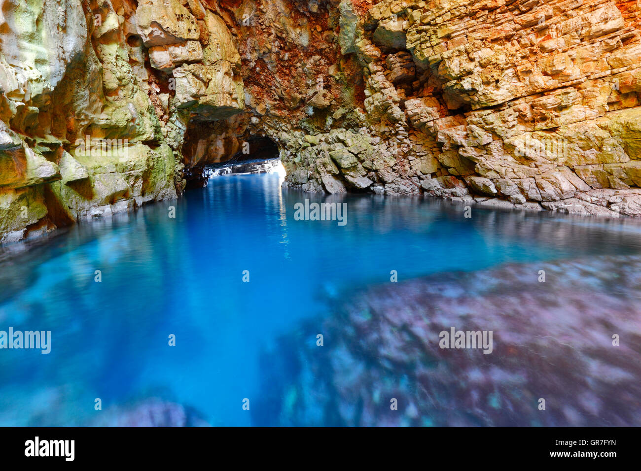 Grotte d'odyssée sur île de Mljet Banque D'Images
