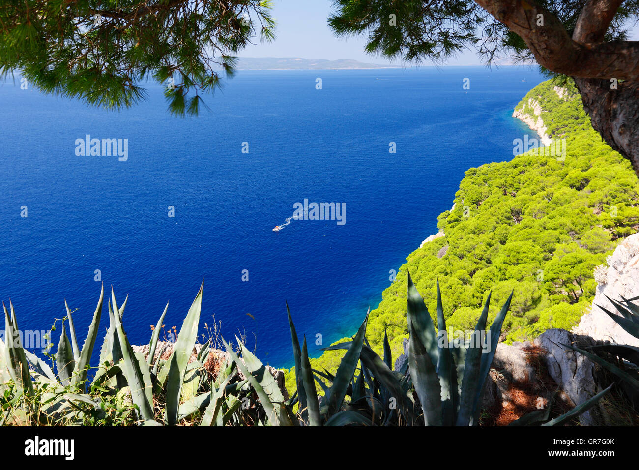 Vue sur le sud de la côte croate dans la Riviera de Makarska Banque D'Images