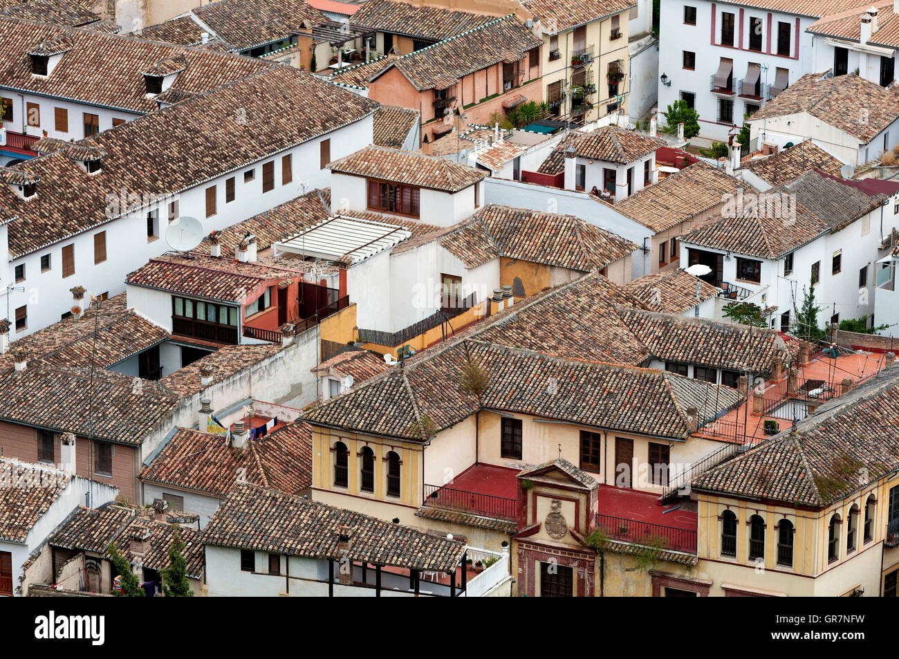Vue sur les toits de la Vieille Ville, Quartier Albayzín, Grenade, Andalousie, Espagne Banque D'Images