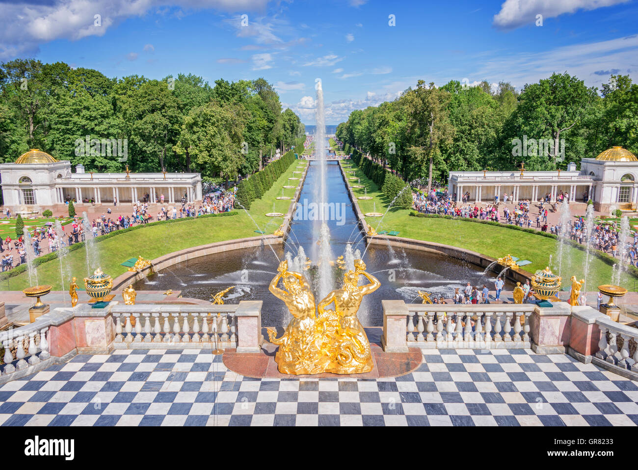 Grande Cascade à Peterhof South Park. Saint-pétersbourg, Russie Banque D'Images