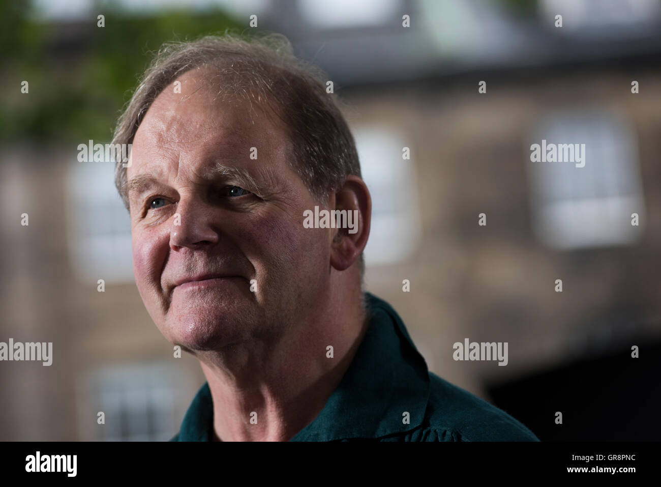 Livre en anglais, auteur, poète, dramaturge et librettiste Michael Morpurgo OBE, FRSL, FKC, DL. Banque D'Images