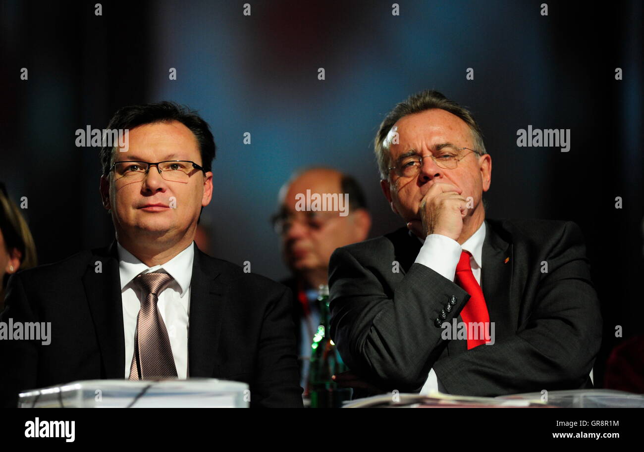 Secrétaire national du SPÖ et Norbert Darabos Gouverneur Hans Niessl Banque D'Images